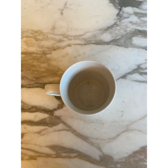 Excellent Souvenir Holland Dutch Kissing Couple Blue White Ceramic Coffee Mug - Picture 3 of 4